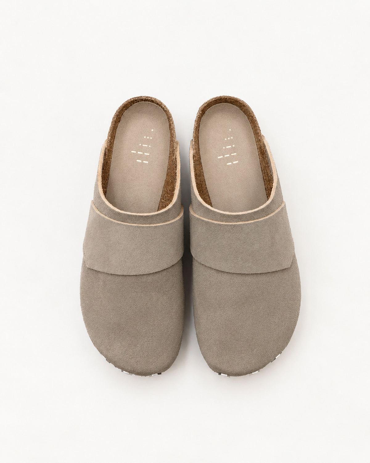 SPACE CLOGS